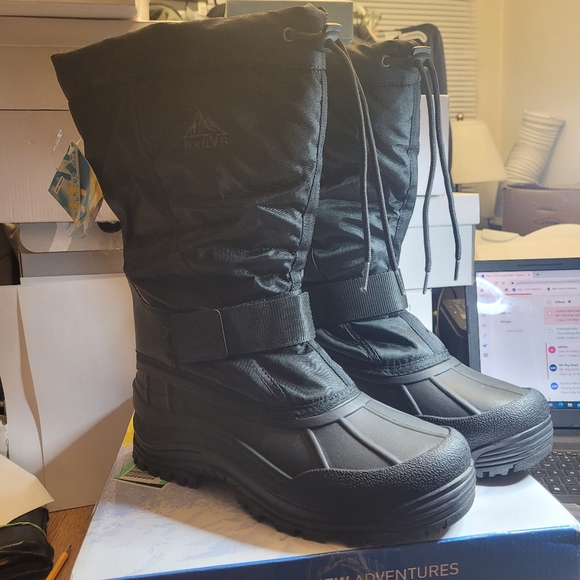 Man's hiking snow boots - Picture 5 of 9